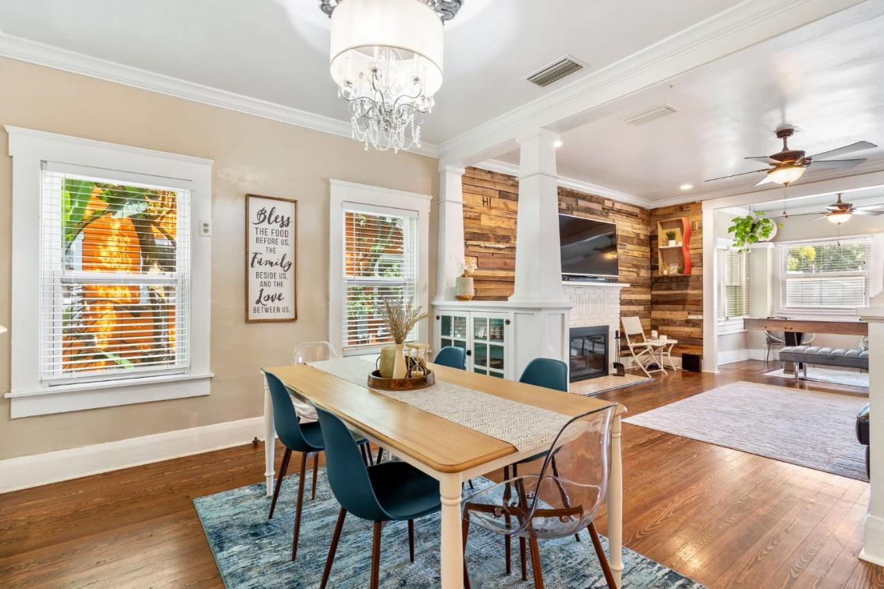 Four Different Options At One Great Location-- 1 - Spacious 3 Bed 2 Bath House Or 2- 2Nd Floor 2 Bed 1 Bath Guesthouse Or 3- 1St Floor Studio Or 3- A Tiny Home Rv Tampa Eksteriør billede